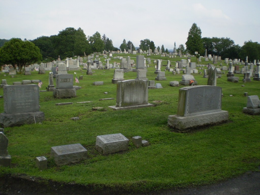 Riverview Cemetery, Huntingdon